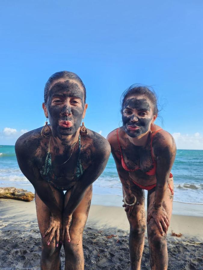 Fundraising -Help Us Build Recreation -Drive In Cinema -Stay In-Vieques For Less For 40 N Spend More Having Fun Bnbcampsite -Comfort Camping Queen Beds Tent Rental -Private Bath -5 Minutes Walk To Bioluminescent Bay N Restaurants -Cash Preferred Eksteriør billede